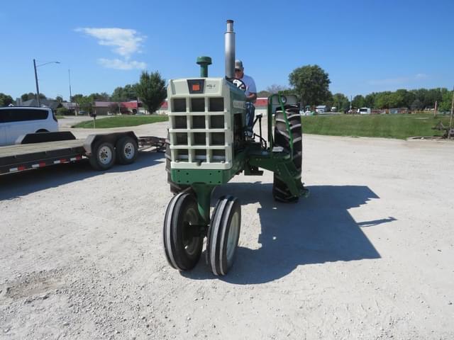 Image of Oliver 1550 equipment image 2