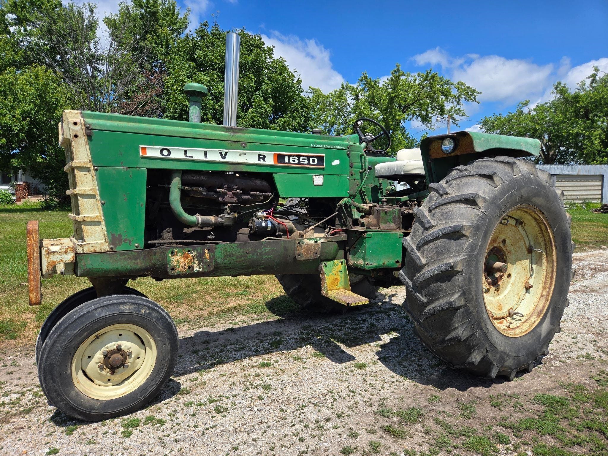1966 Oliver 1650 Equipment Image0