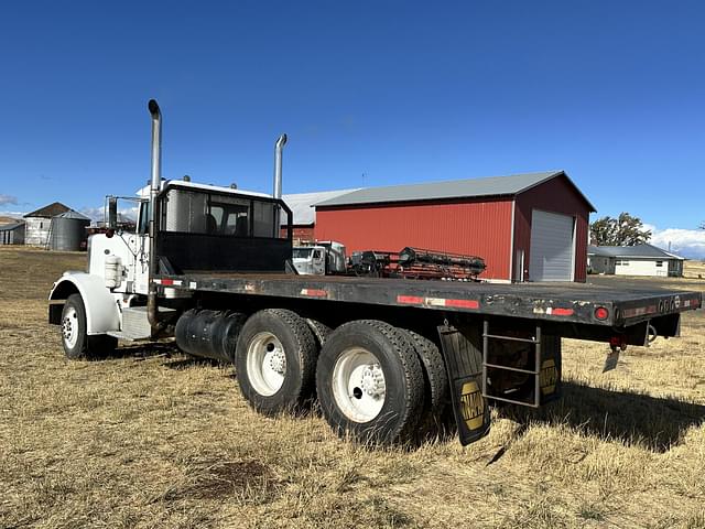 Image of Peterbilt 358 equipment image 3