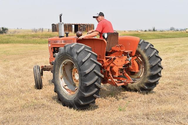 Image of Allis Chalmers D17 equipment image 2