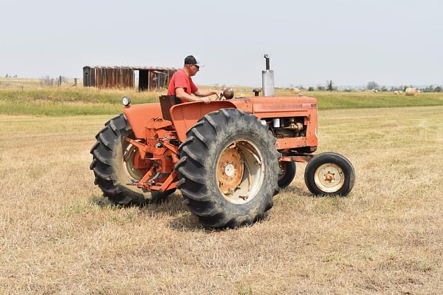 Image of Allis Chalmers D17 equipment image 4