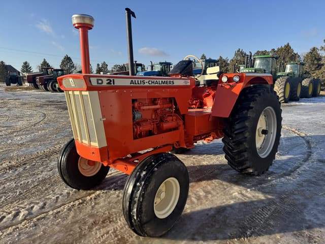 Image of Allis Chalmers D21 equipment image 1