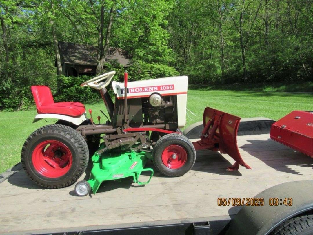 Image of Bolens 1050 Image 1