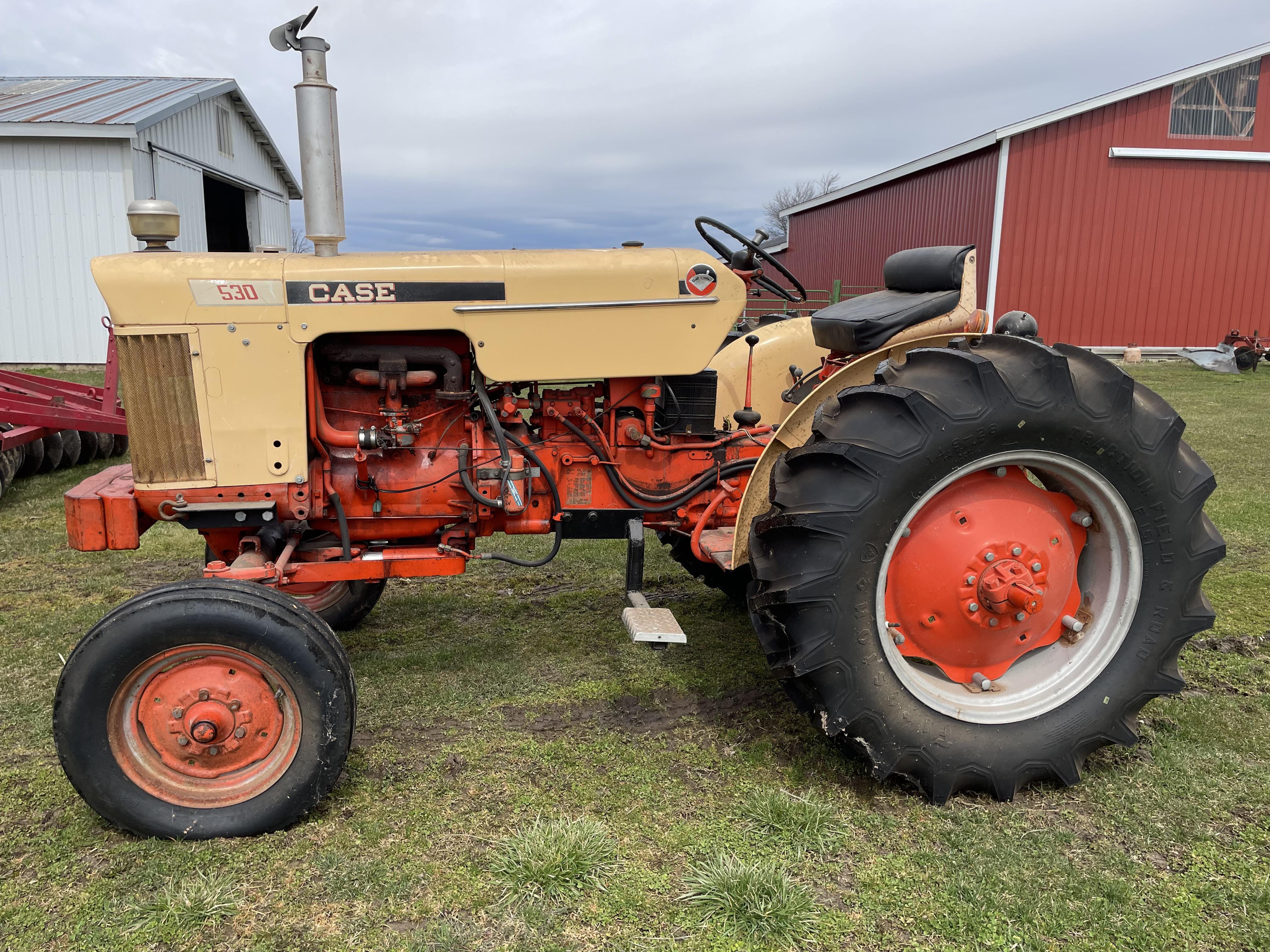 Main image J.I. Case 530