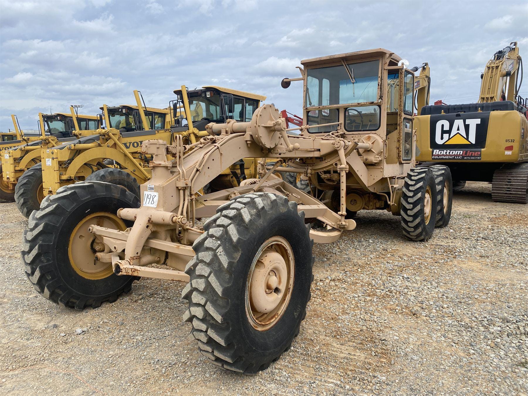 Main image Caterpillar 120