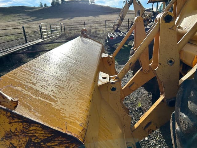 Image of Caterpillar 966B equipment image 1