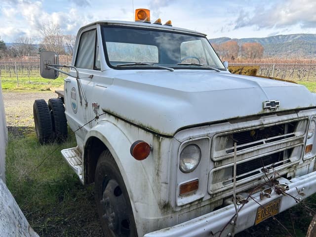 Image of Chevrolet C40 equipment image 1