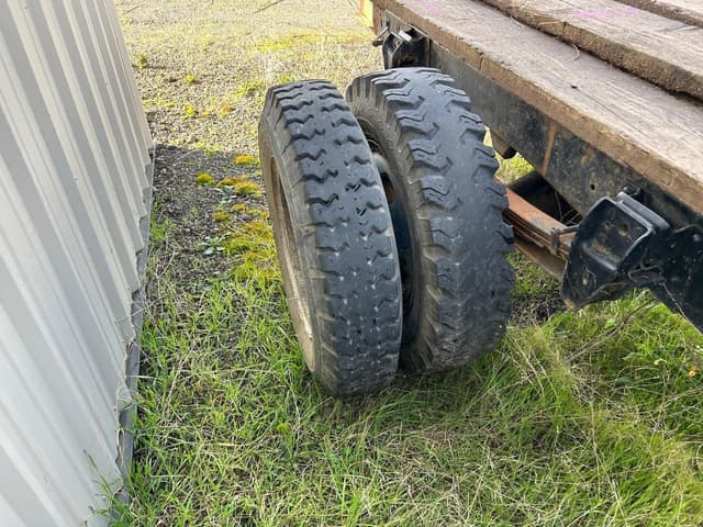 Image of Chevrolet C40 equipment image 3