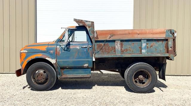 Image of Chevrolet C50 equipment image 4