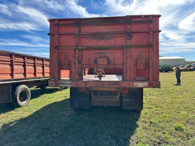 Image of Chevrolet C60 equipment image 4