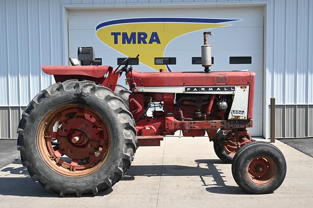 Image of Farmall 656 equipment image 1