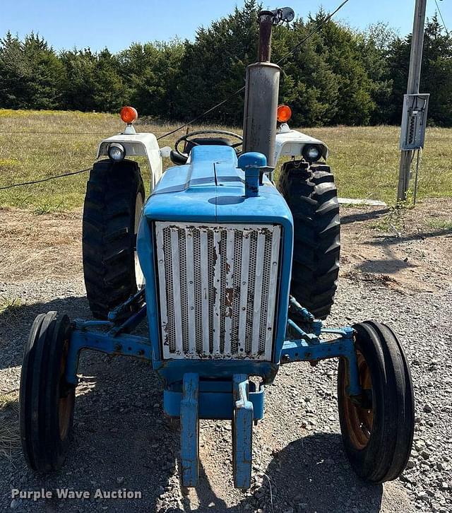 Image of Ford 3000 equipment image 1