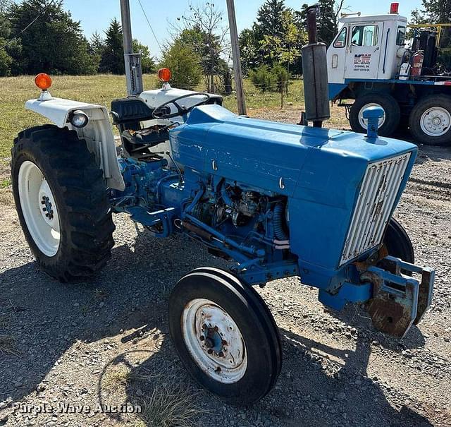 Image of Ford 3000 equipment image 2