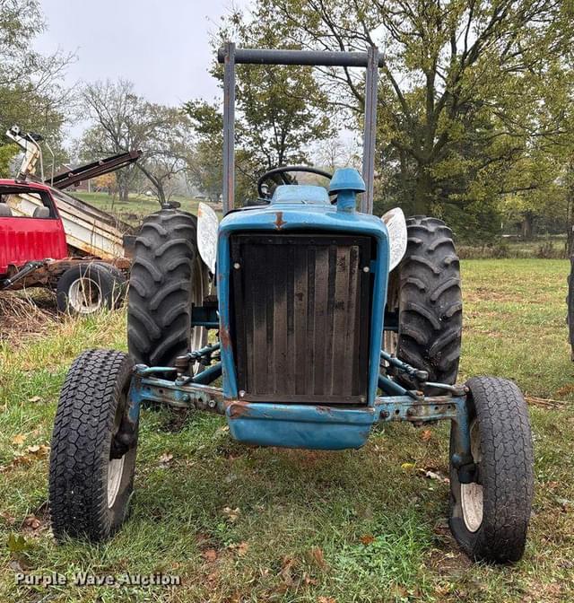 Image of Ford 3000 equipment image 1