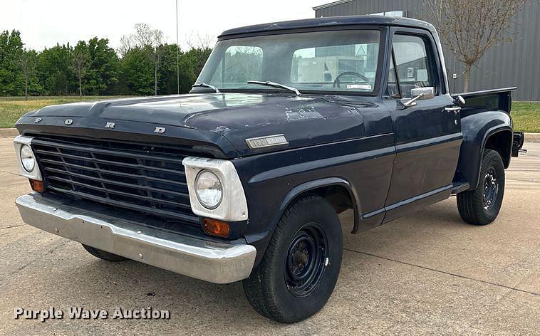 Image of Ford F-100 Primary image