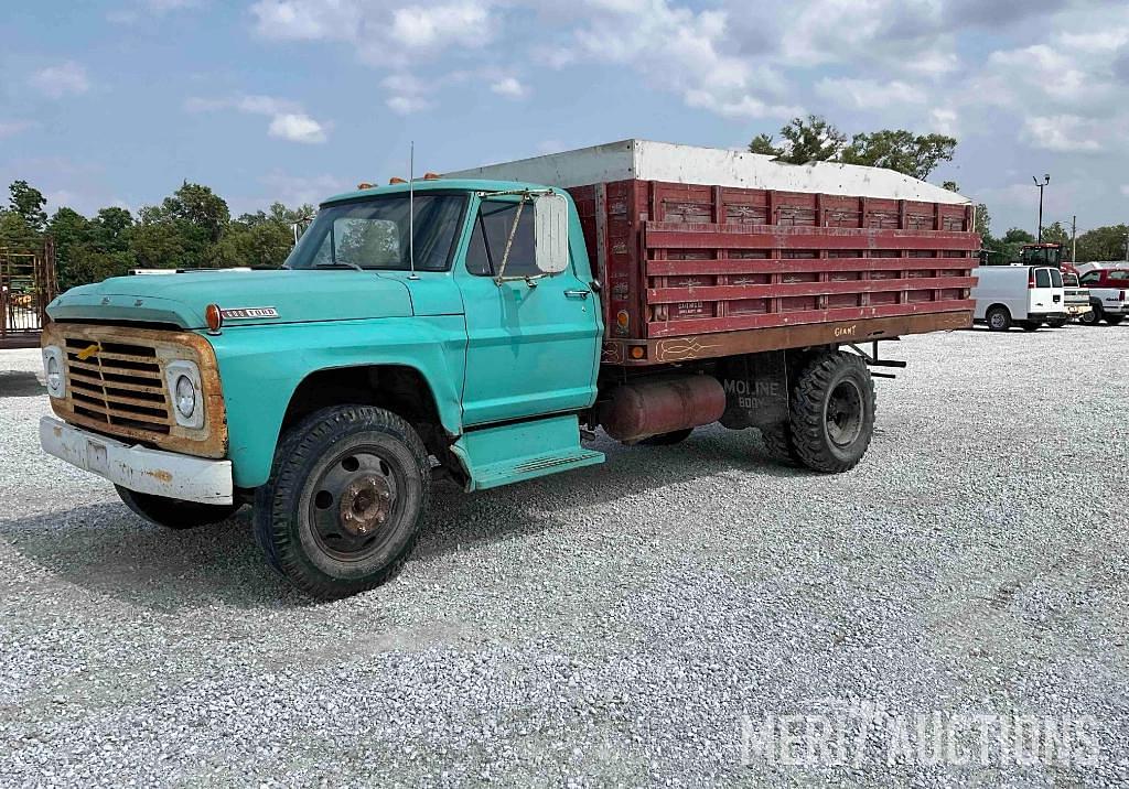 Image of Ford F600 Primary image