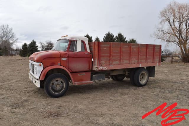 Image of Ford F-600 equipment image 1