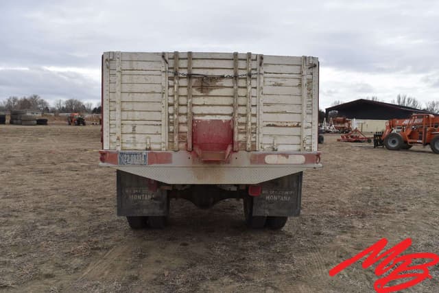 Image of Ford F-600 equipment image 4