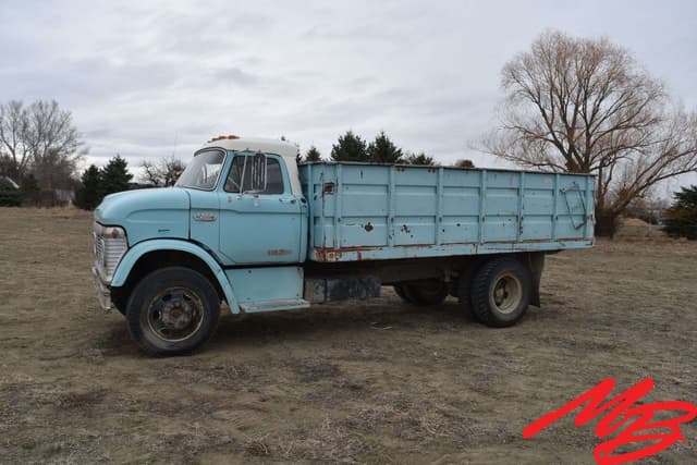Image of Ford F-500 equipment image 1