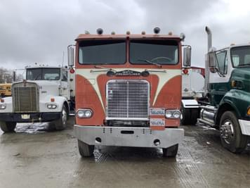 Main image Freightliner FLT63