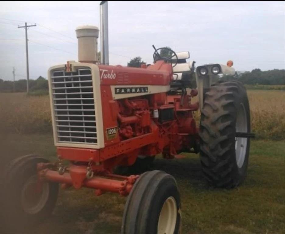 Main image International Harvester 1206