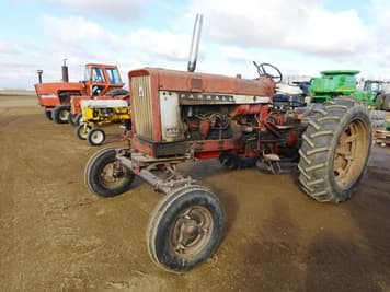 Main image International Harvester 656