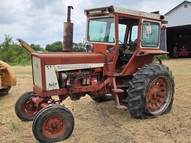 Image of International Harvester 706 equipment image 2