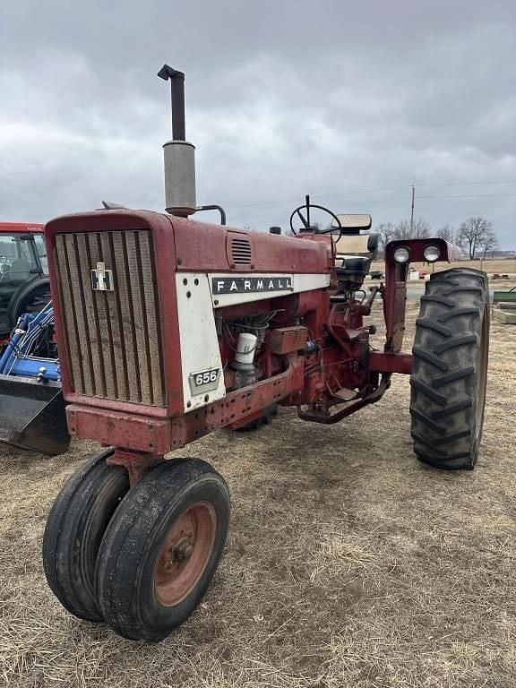 Image of International Harvester 656 equipment image 1