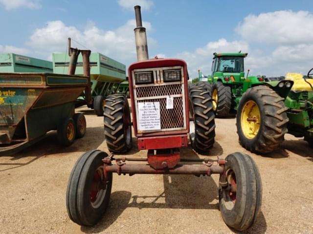 Image of International Harvester 706 equipment image 3