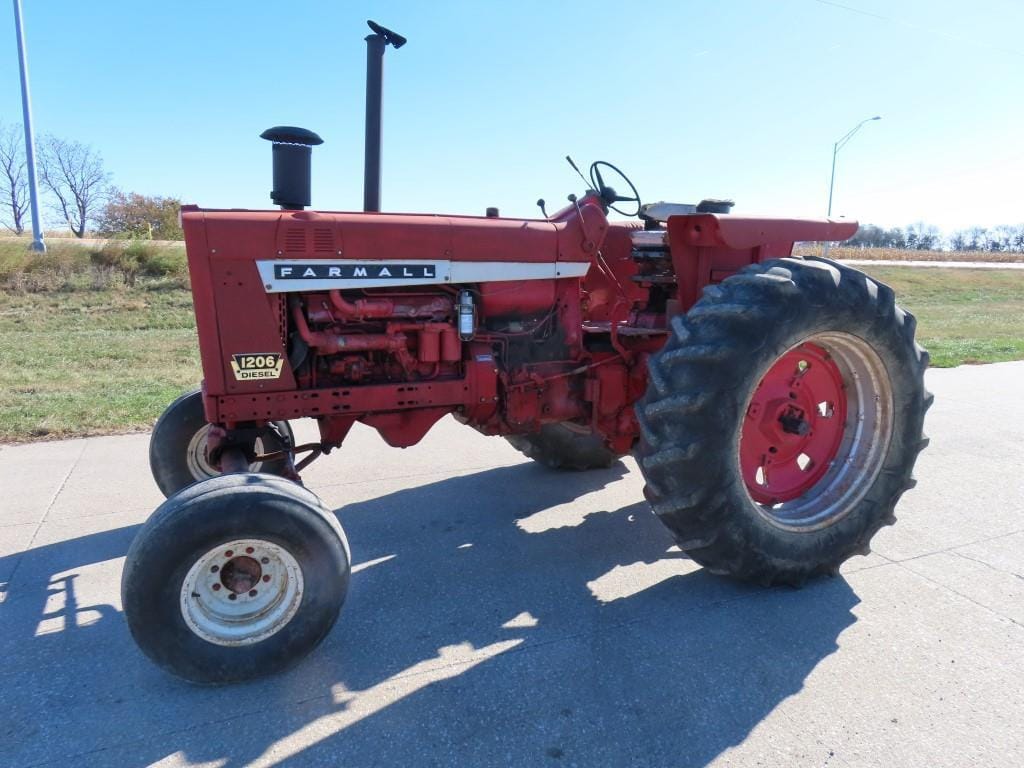 Main image International Harvester 1206
