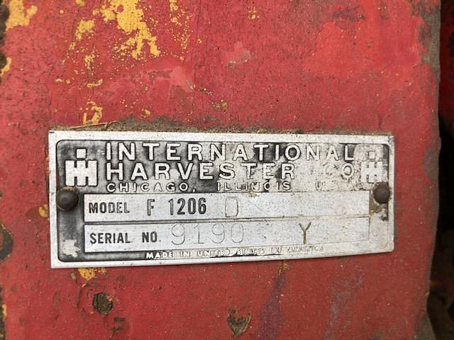 Image of International Harvester 1206 equipment image 4