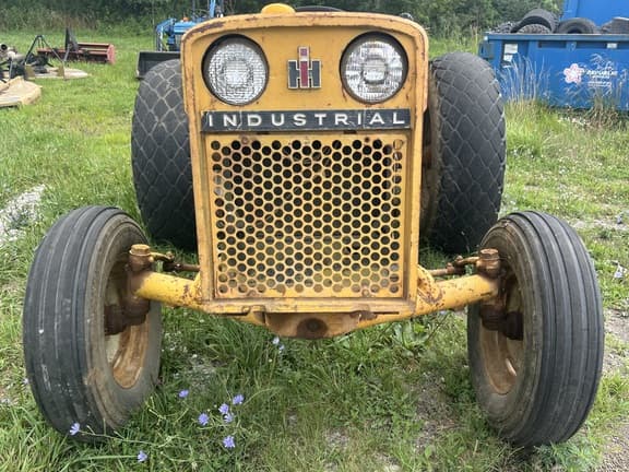 Image of International Harvester 2444 equipment image 2