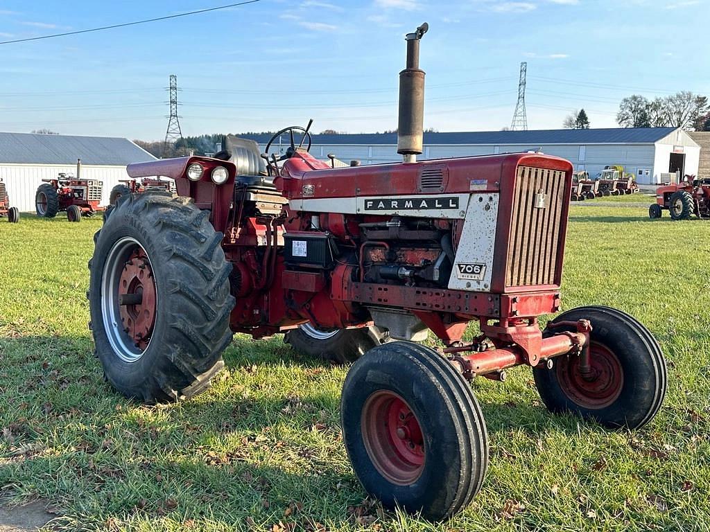 Image of International Harvester 706 Primary image