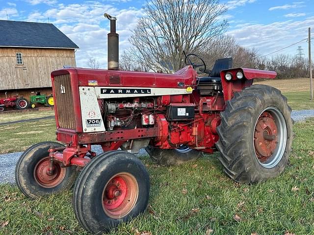 Image of International Harvester 706 equipment image 1