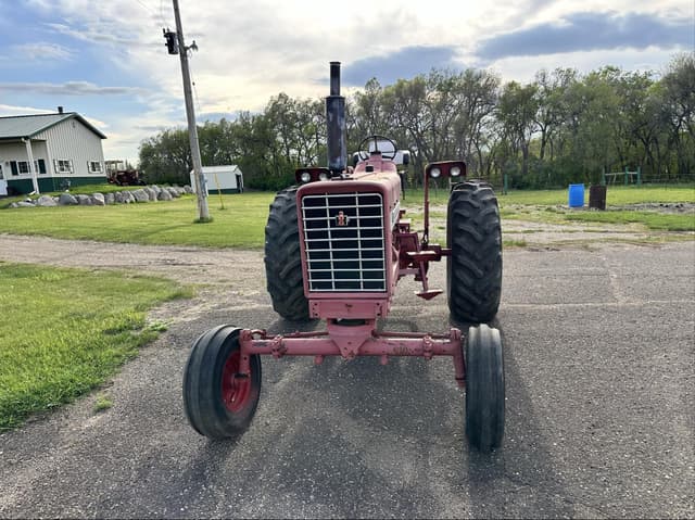 Image of International Harvester 756 equipment image 1