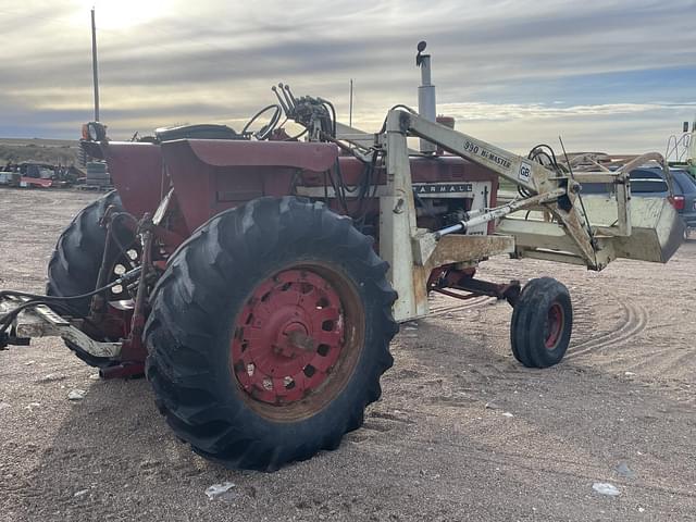 Image of International Harvester 806 equipment image 4