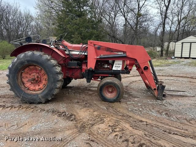 Image of International Harvester 806 equipment image 3
