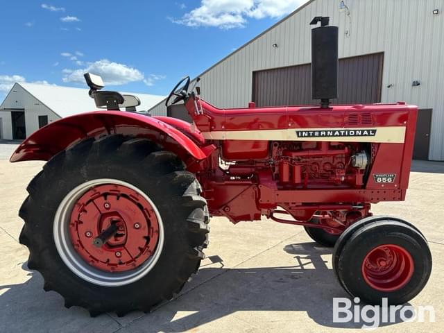 Image of International Harvester 856 equipment image 3