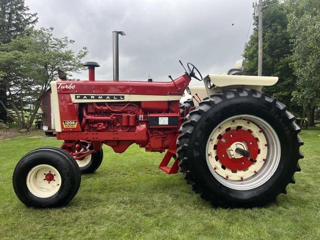 Image of International Harvester 1206 equipment image 1