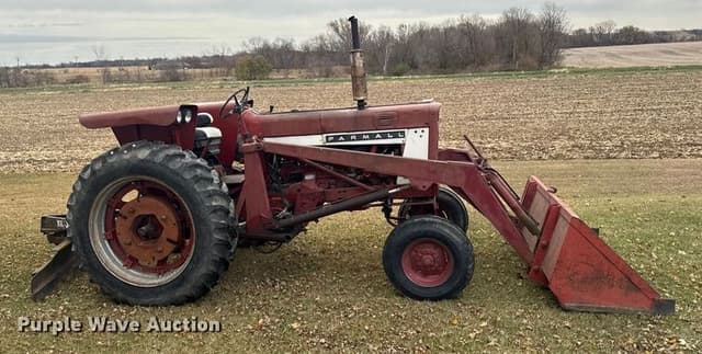 Image of Farmall 656 equipment image 3