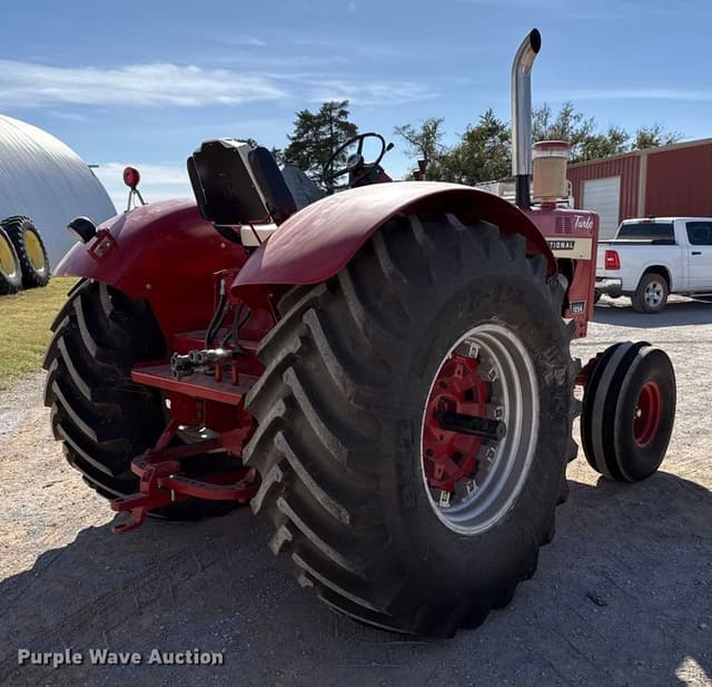 Image of International Harvester 1256 equipment image 4
