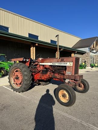 Image of International Harvester 656 equipment image 1