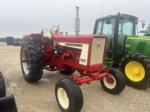 Image of International Harvester 706 equipment image 2