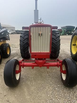 Image of International Harvester 706 equipment image 1