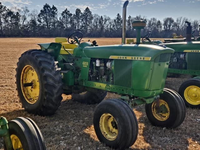 Image of John Deere 4020 equipment image 2