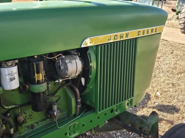 Image of John Deere 4020 equipment image 4