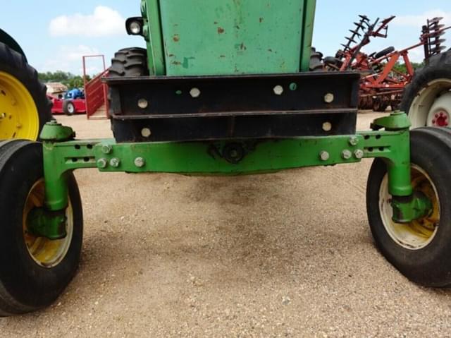 Image of John Deere 4020 equipment image 4
