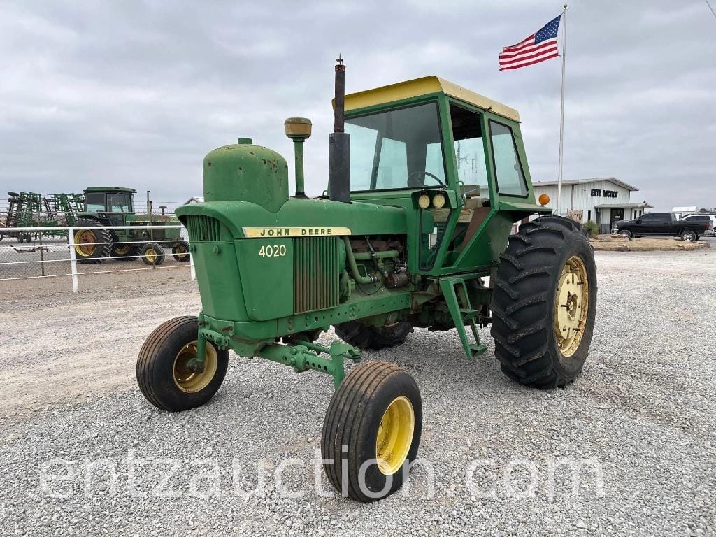1967 John Deere 4020 Equipment Image0