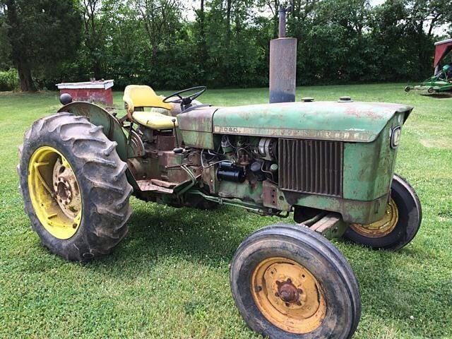 1967 John Deere 1020 Equipment Image0