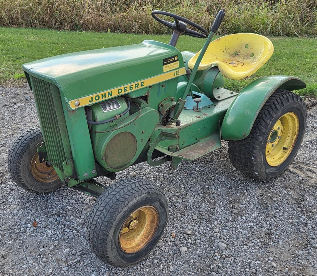 Image of John Deere 112 Primary image